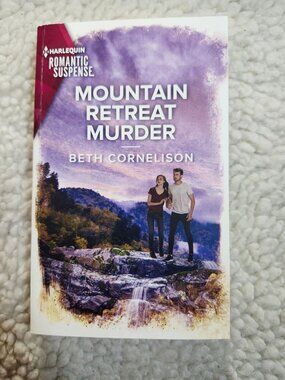Harlequin Mountain Retreat Murder Beth Cornelison Paperback Romantic Suspense